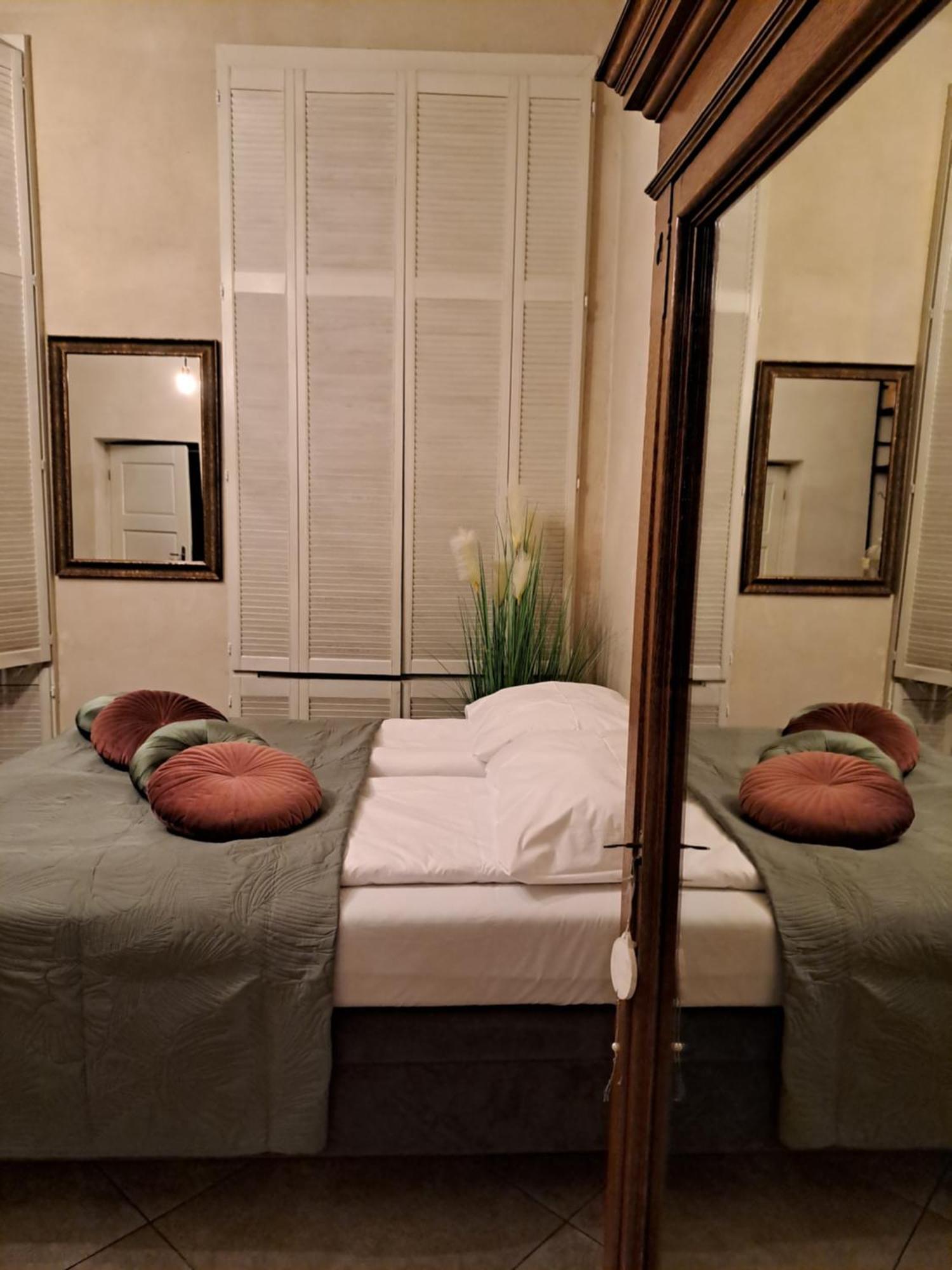 Apartamento Apartament na Starówce Skarbiec Wina Zamość Exterior foto